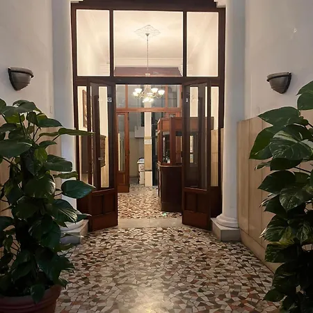 Venere Penthouse Babylon Lägenhet *